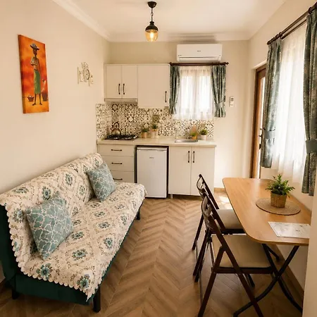 Akcapinar Altin Konaklari Apartman Ula